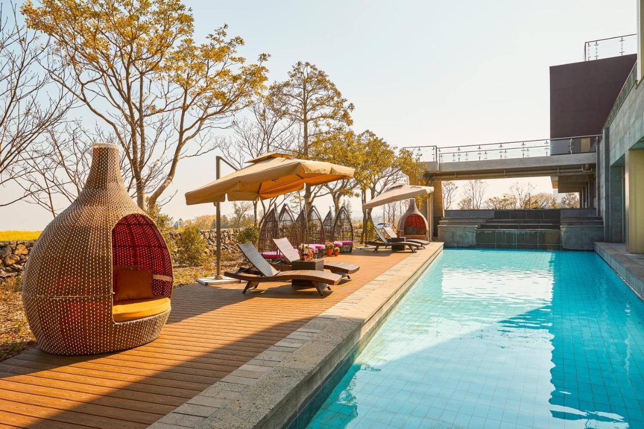 Camphortree Hotel And Resort Čedžu Exteriér fotografie