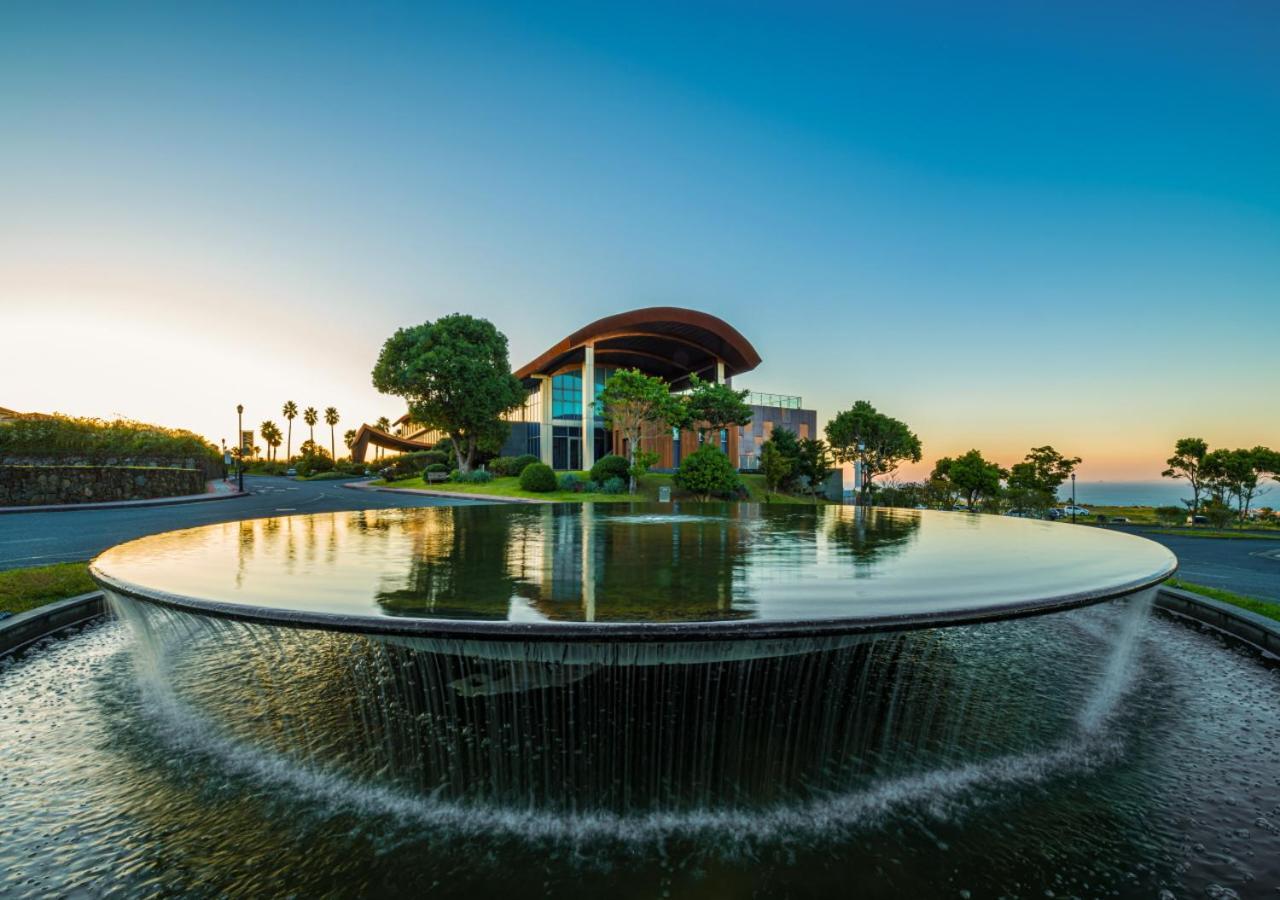 Camphortree Hotel And Resort Čedžu Exteriér fotografie