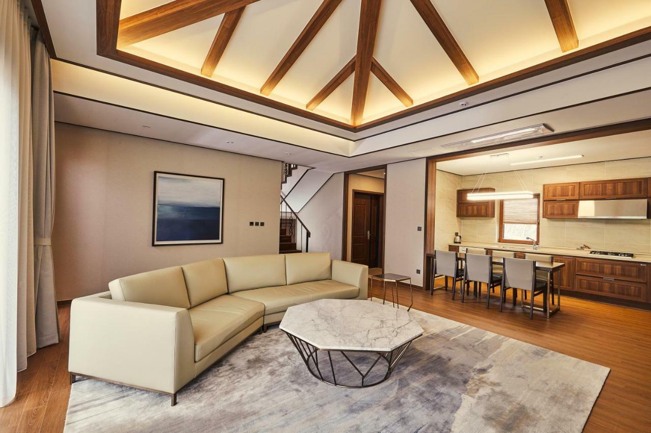 Camphortree Hotel And Resort Čedžu Exteriér fotografie