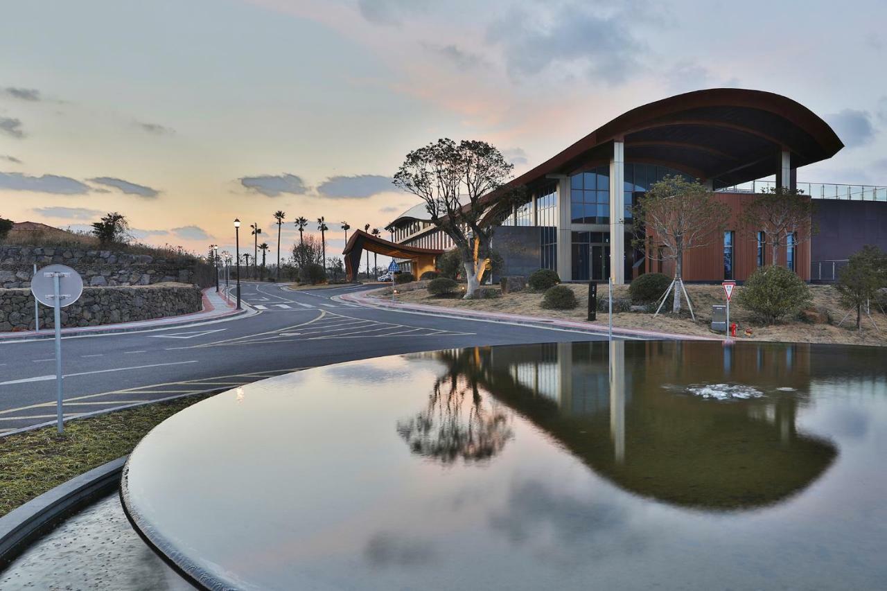Camphortree Hotel And Resort Čedžu Exteriér fotografie